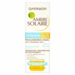 Ambre Solaire A��r� Hassas Ciltler ��in Koruyucu Krem GKF 50+